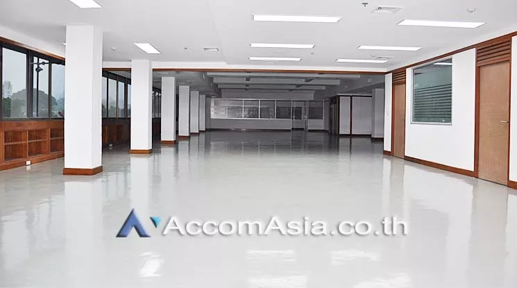  1  Office Space For Rent in Dusit ,Bangkok  at Thalang Building AA15889